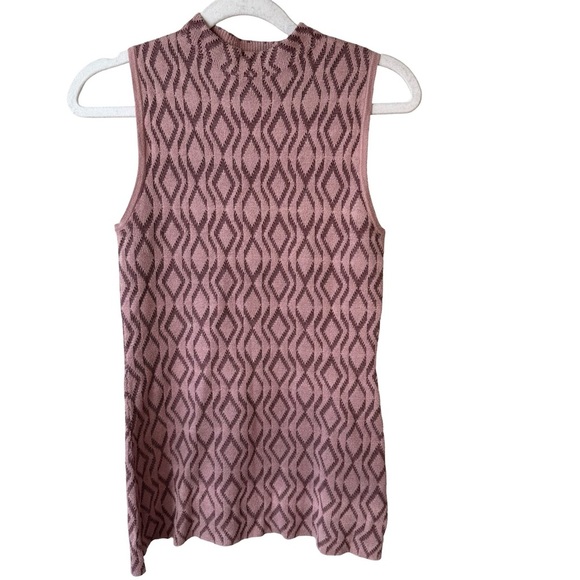 RW&CO. Tops - RW&CO. Pink and Black Geometric Patterned Tank Top Size XS Minimalist Capsule